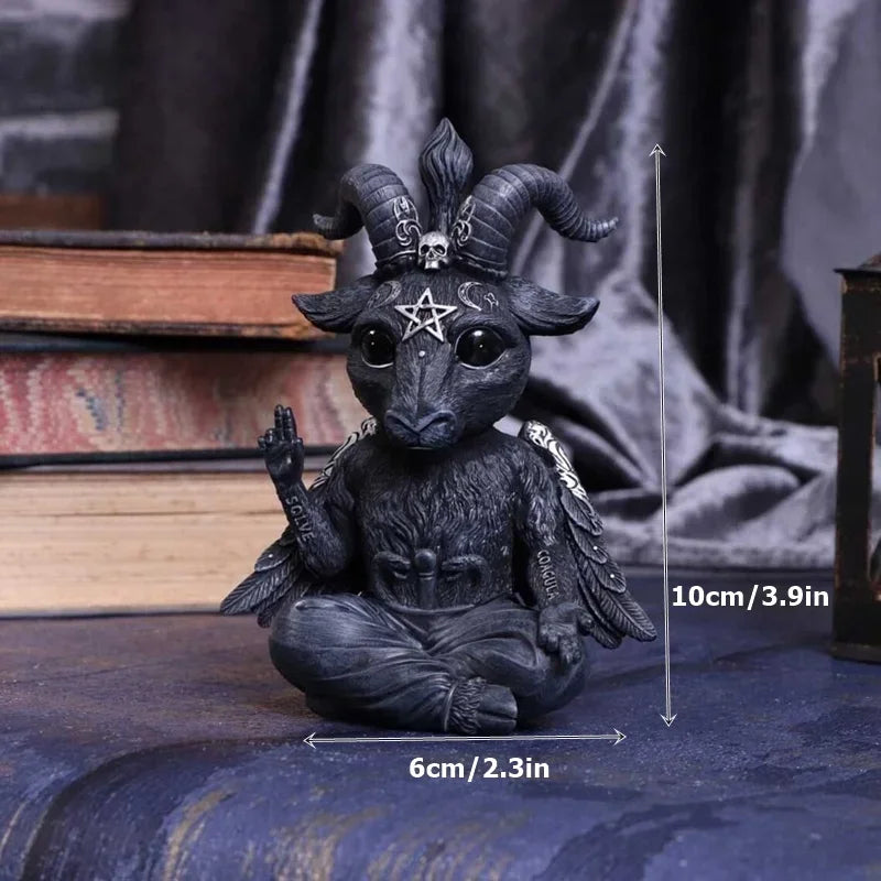 Gothic Cat Statue: Halloween Magic Decor Craft