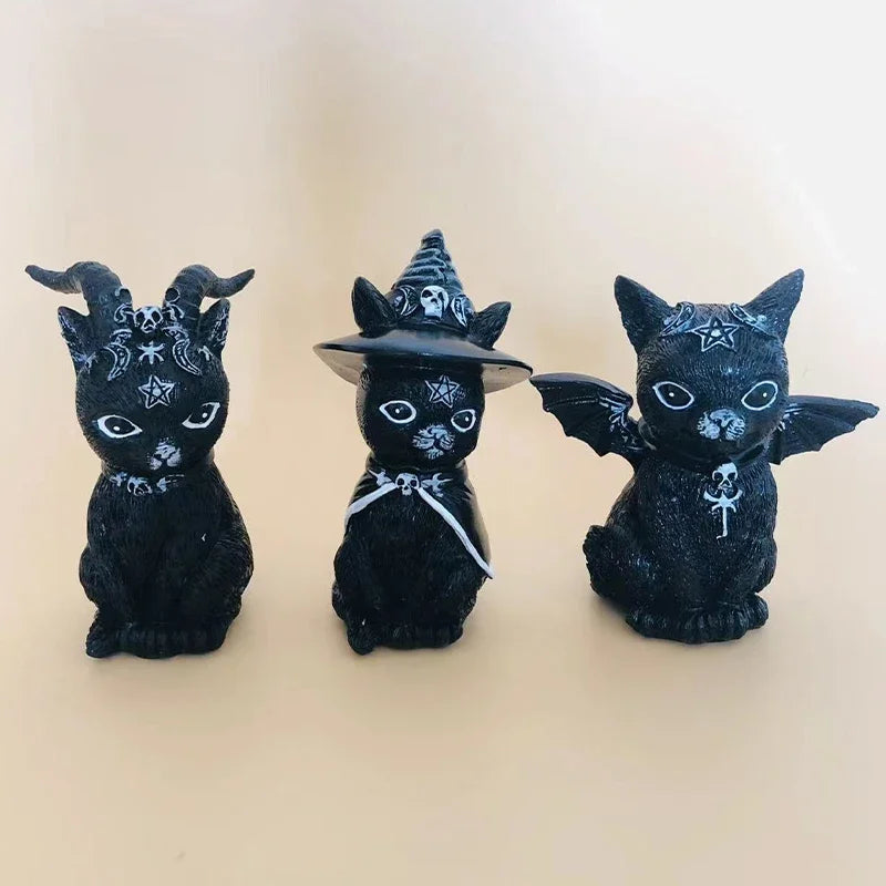 Gothic Cat Statue: Halloween Magic Decor Craft