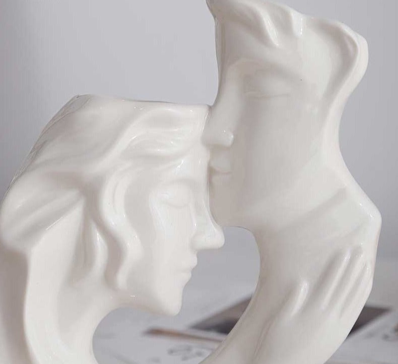 Aesthetic Kiss Couple Minimalist Vase