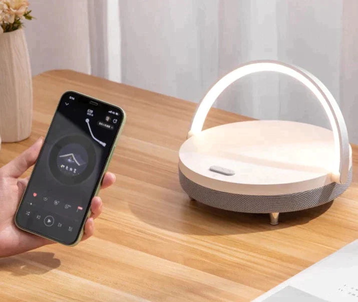 Miravique Modern Smart Lamp - Wireless Charger