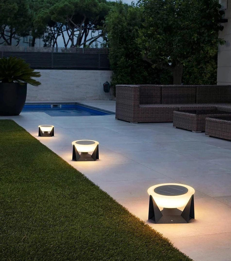 Miravique Outdoor Solar Lamp